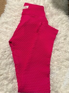 Hot Pink Textured Leggings by CLS Sportswear